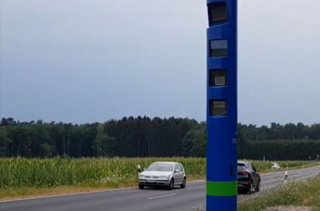 Znate li čemu služe plavi stubovi na njemačkim putevima