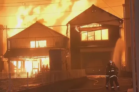 Vatra guta sve pred sobom: Izgorjelo više od 170 zgrada, jedna osoba nestala