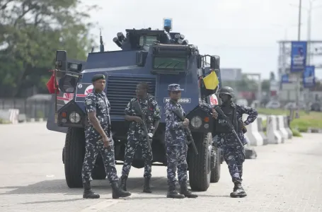U Nigeriji oteto više od 200 učenika