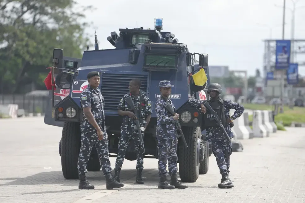 U Nigeriji oteto više od 200 učenika