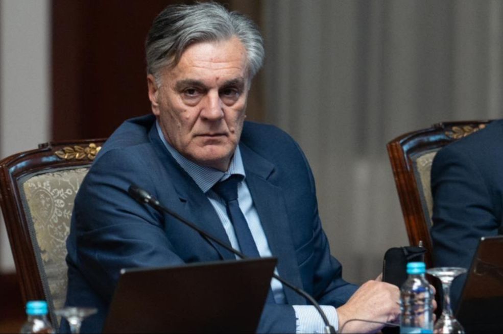 SNSD tvrdi da je Karan pobijedio: “Razlika je 8.500 glasova – večeras slavimo!”