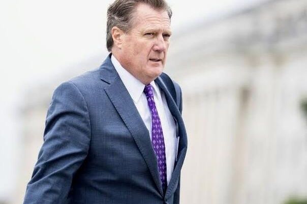 Važan američki kongresmen u Sarajevu: Sastaje se sa Schmidtom