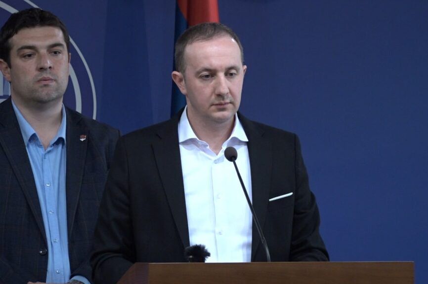 Bodiroga žestoko udario na Stevandića: “Narod te neće, idi u penziju!”