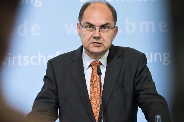 Schmidt: Pitanje državne imovine blokira razvoj BiH