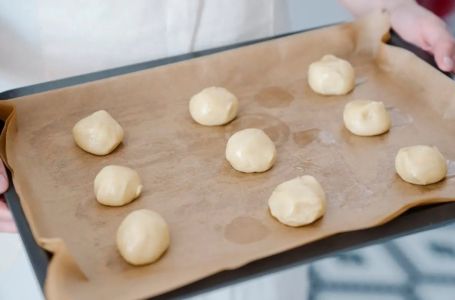 Uvijek prije stavljanja pek papira u pleh uradite ovo – jednom probajte i koristićete stalno