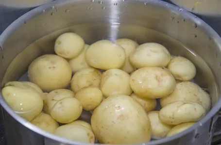 Kako kuhati krompir kod dijabetesa? Genijalan način za dijabetičare