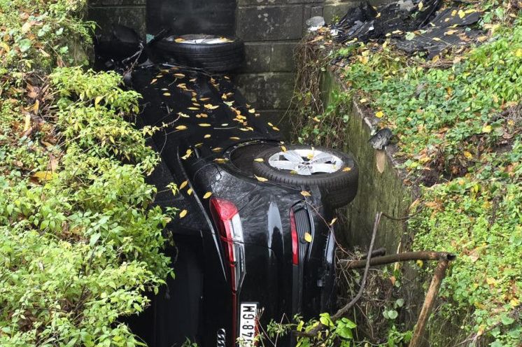 Iz auta u kom su Ana i njen prijatelj sletjeli s puta, poslata 2 “panik poziva”: Evo o čemu se radi