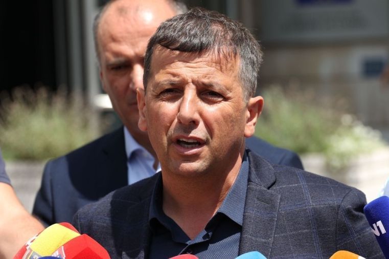 Vukanović otkriva: Karan zaposlio suprugu predsjednika CIK-a – sukob interesa ili korupcija?