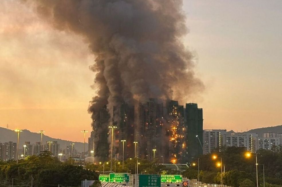 U Hong Kongu još gori: Najmanje 55 mrtvih, stotine nestalih