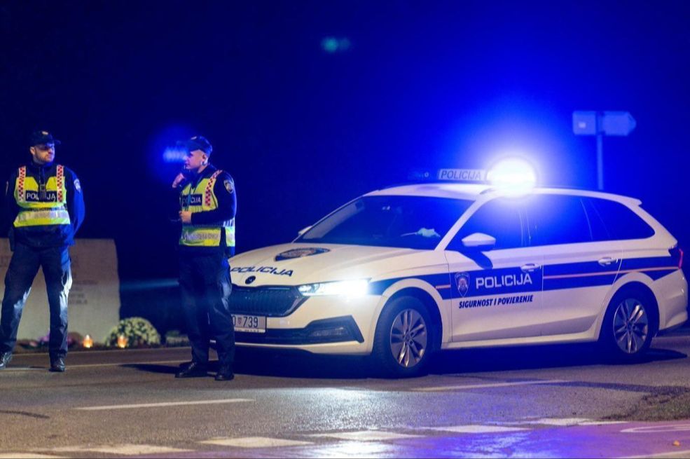 Eksplodirala nepoznata naprava, povrijeđeno troje djece