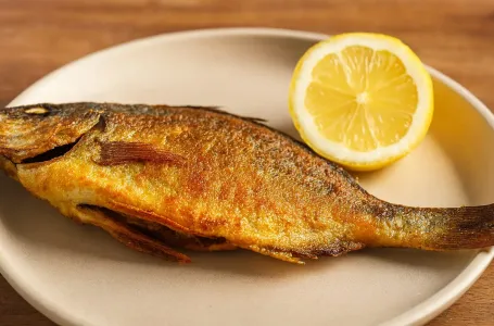 Kako da riba bude savršeno pržena, a da ne upije ni kap ulja – trik koji morate probati