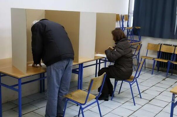Masovno nezadovoljstvo: do 15 sati skoro niko nije glasao u mnogim mjestima u RS-u
