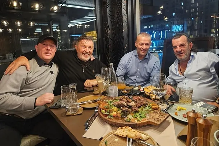 Evo šta je poručio Milorad Dodik Aci Lukasu nakon fotografije sa Naserom Orićem