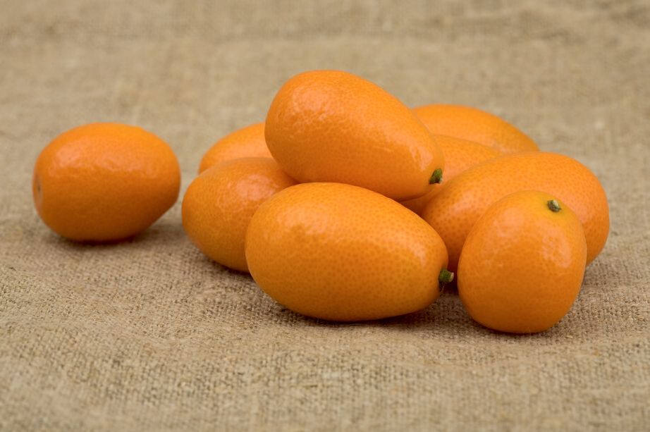 Znate li kako se zove ovo voće? Zovu je čudesnom voćkom, evo kako se jede