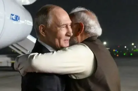 Putin doputovao u Indiju na razgovore s Modijem