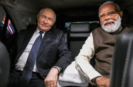 Putin: Zašto Indija ne može, a SAD smije kupovati rusko gorivo?