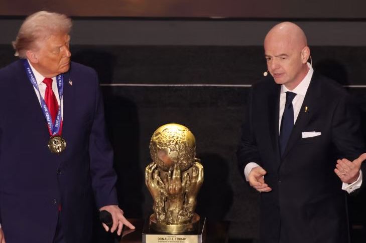 Trump dobio FIFA-inu nagradu za mir: OBRATIO SE publici, evo šta je poručio