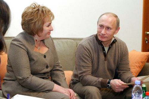 Za Putinovu bivšu ženu se govorilo da je u samostanu, no istina je potpuno drugačija