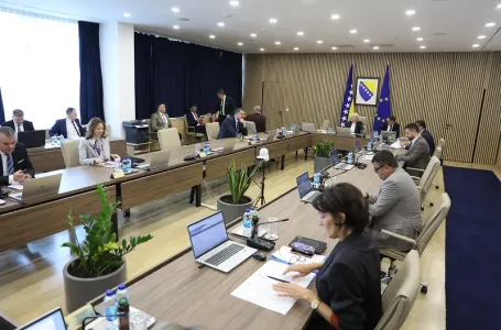 Savjet ministara BiH danas o zakonima o Sudu BiH i VSTS-u i glavnom pregovaraču sa EU