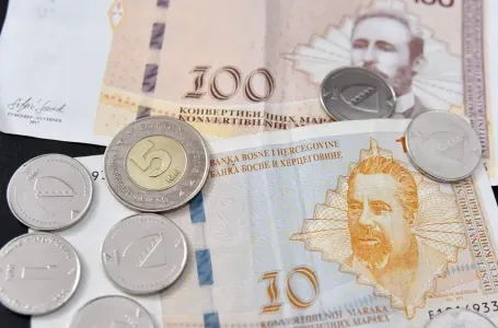 Objavljeno za koliko će rasti penzije u januaru: Evo koliko će iznositi najniža penzija