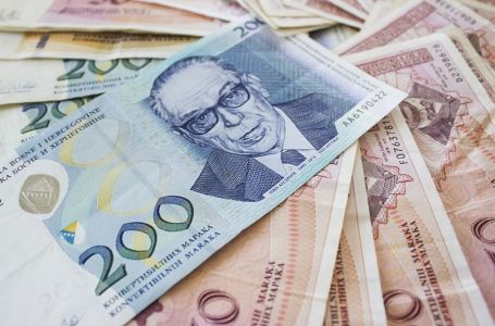 Sve se mijenja: Od iduće godine očekuje se znatan rast penzija, minimalna bi mogla iznosti...