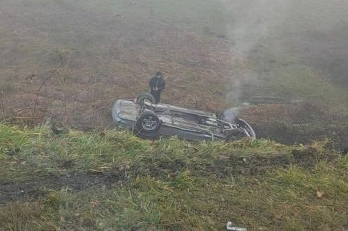 Teška saobraćajna nesreća kod Tuzle, povrijeđene četiri osobe