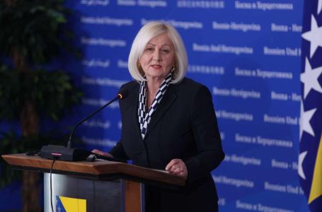 Poslanici Trojke: Između puta u EU i nastavka blokade stoji potpis Borjane Krišto