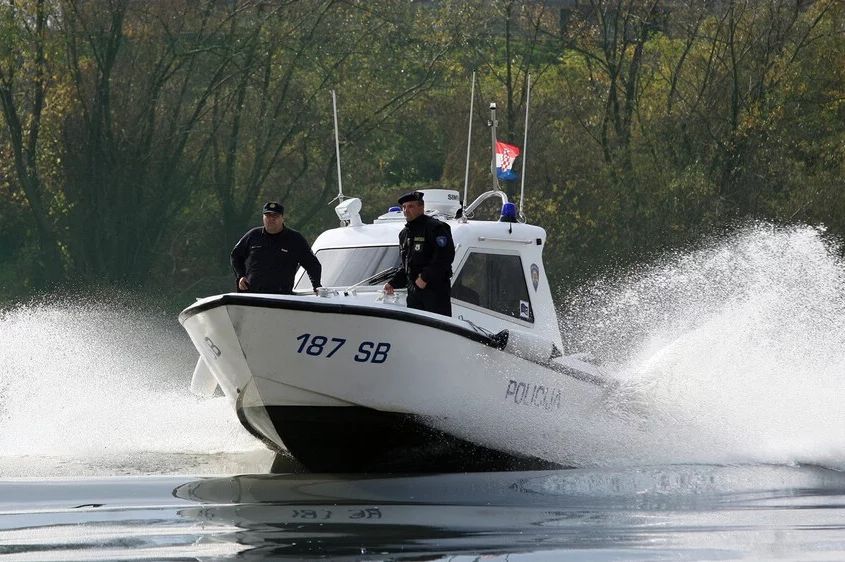 U Savi se prevrnuo brod s migrantima, ima stradalih