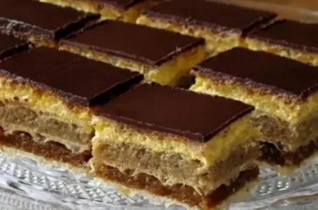 Pomiješate, namažete i gotovo: Čuvena oblanda sa tri bogata fila – svaki ukusniji od prethodnog