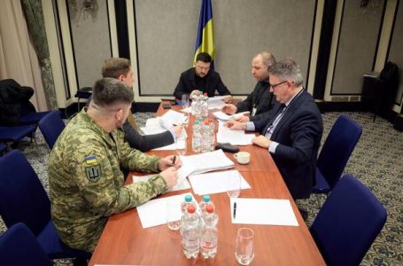 Zelenski nastavlja pregovore s američkim izaslanicima u Berlinu