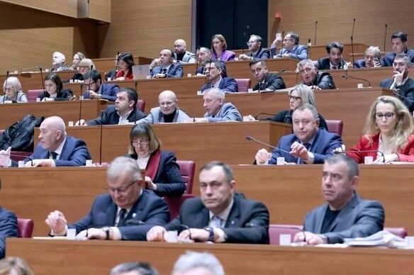 Hrvatski sabor odlučio: Nuklearni otpad ide na granicu s BiH