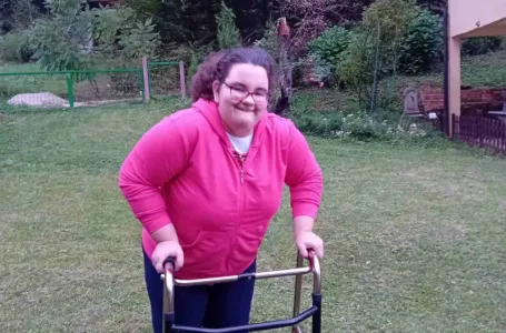 Apel za pomoć 16-godišnjoj Amri koja ima cerebralnu paralizu