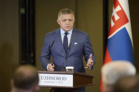 Fico: Slovačka odbacuje dalje finansiranje vojnih potreba Ukrajine