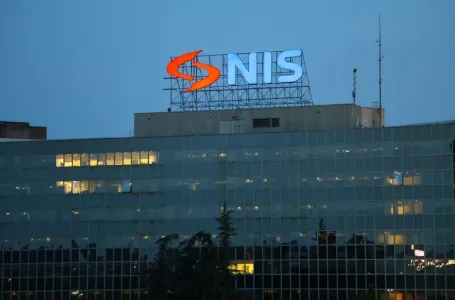 Putin o NIS-u: Znamo šta se događa, nadam se zajedničkom rješenju