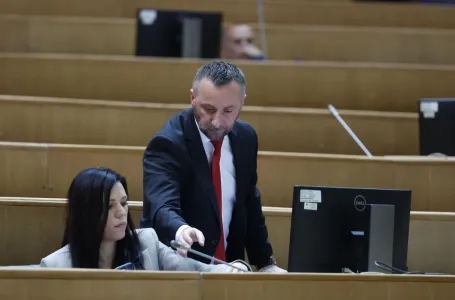 Vulić uoči sjednice PDBiH: Prijedlozi zakona o Sudu i VSTS direktno političko naređenje,