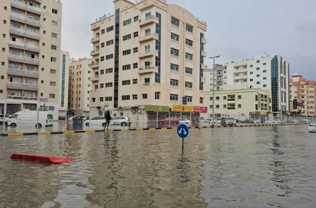 Jake kiše potopile Dubai