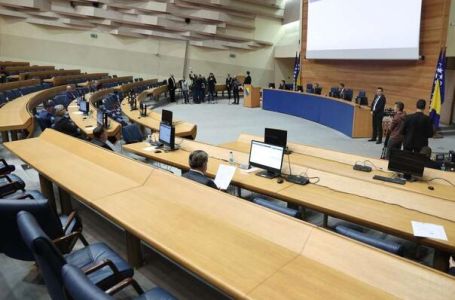 Predstavnički dom u prvom čitanju usvojio jedan od dva EU zakona