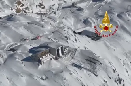 Nesreća na žičari u Italiji. Četvero povrijeđenih, 100 ljudi spašavali helikopterom