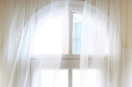 Kako da opet imate blistavo bijele zavjese: Trik s ovim prirodnim sastojkom uklanja sivilo