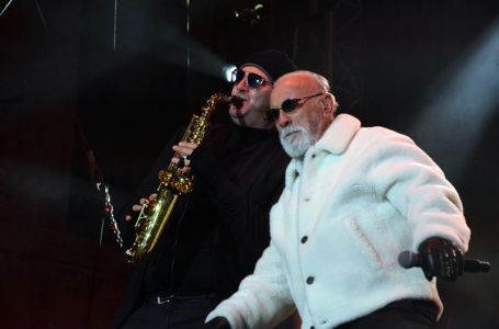 Preko 16 hiljada ljudi u Dubrovniku dočekalo Novu uz Dinu Merlina