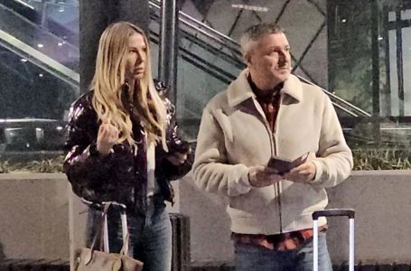 Đogani nakon 20 minuta prekinuo novogodišnji nastup, pa se obratio publici: "Nikoga nije isplatio"