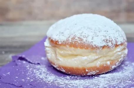 Trik pekara za savršene krofne: Evo šta staviti u tijesto da budu mekane i šupljikave