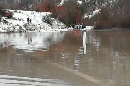 Obustavljen saobraćaj na putu Nevesinje–Gacko, izlila se Žalomka