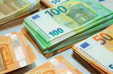 Novac stiže za 4 znaka: Evo ko će dobiti pare do 17. januara, tvrde astrolozi