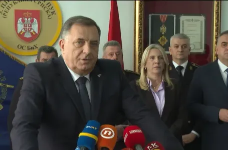 Dodik i Cvijanović u "Kozari": U BiH je sve moguće osim ukidanja entiteta