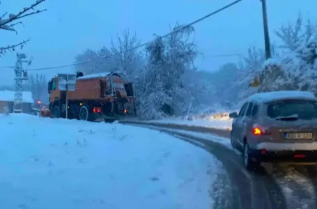 Pune ambulante i nestanak struje: Snijeg sa sobom donio stare probleme