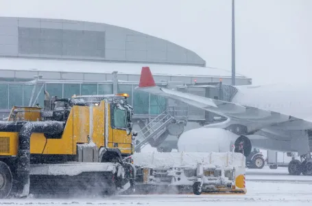"Temperature se spuštaju do -39 stupnjeva, saobraćaj je paraliziran": Hiljade turista zapele