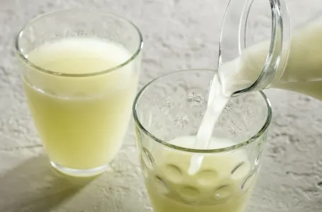 Ovaj jeftin napitak iz frižidera jača crijeva i imunitet: Mnogi ga piju u pogrešno vrijeme