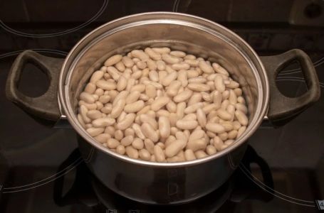 U vodi, nikako: Prije kuhanja grah najbolje potopite u ovu jednu namirnicu