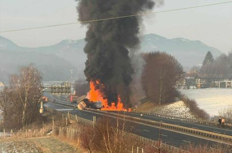 Stravični prizori u Sloveniji: Vozač kombija izgubio život u vatrenoj stihiji
